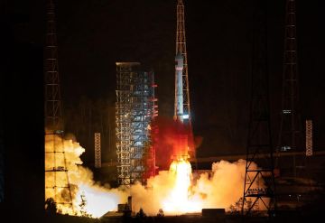 الصين تطلق بنجاح قمرا اصطناعيا جديدا لنقل البيانات