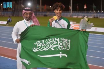 ‫العداء السعودي هاشم حكيم يتوج بذهبية ألعاب القوى في البطولة الآسيوية‬