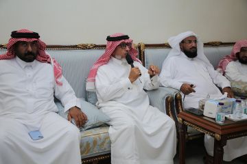 مشاركة ميدانية فاعلة... ورش حقلية بالأفلاج لتدريب المزارعين على تقنيات حصاد القمح الحديثة مشاركة ميدانية فاعلة... ورش حقلية بالأفلاج لتدريب المزارعين على تقنيات حصاد القمح الحديثة