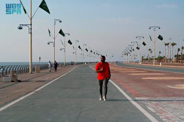 شاهد من جازان .. رياضة المشي باتت ثقافة اجتماعية تعزز صحة الأسرة والمجتمع