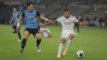 كاواساكي يهزم السد بثلاثية ويتأهل لنصف النهائي .. فيديو وصور