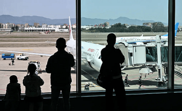 حرب الرسوم الجمركية.. الصين تصعد وتحذر مواطنيها من السفر إلى الولايات المتحدة