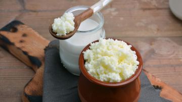 الخضيري: الكفير بديل مثالي للمكملات الغذائية.. فيديو الخضيري: الكفير بديل مثالي للمكملات الغذائية.. فيديو