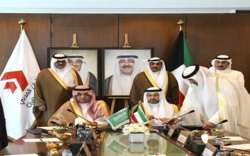 السعودية والكويت توقعان مذكرة تفاهم لتعزيز التعاون الفني بمجال الطيران السعودية والكويت توقعان مذكرة تفاهم لتعزيز التعاون الفني بمجال الطيران