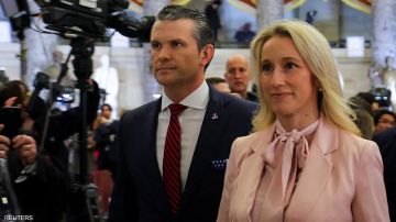 محادثة سرية ثانية.. وزير الدفاع الأمريكي شارك خطط ضرب الحوثيين مع زوجته وشقيقه ومحاميه الخاص محادثة سرية ثانية.. وزير الدفاع الأمريكي شارك خطط ضرب الحوثيين مع زوجته وشقيقه ومحاميه الخاص