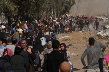 مرصد حقوقي: الاحتلال الإسرائيلي يمارس تهجيرا قسريا معلنا في غزة تحت عنوان الهجرة الطوعية