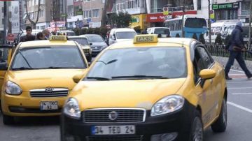 ملاكم يعتدي بوحشية على سائق تركي ويدخله العناية المركزة .. فيديو