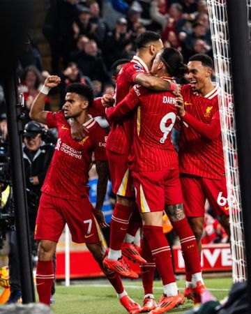 نصف مليار يورو.. لماذا فضل محمد صلاح البقاء في ليفربول على ملايين الأندية السعودية؟