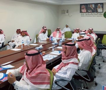 بيئة الطائف تنفذ دورة بعنوان صناعة شتلات الورد الطائفي واستخراج زيوتها العطرية بجودة عالية بيئة الطائف تنفذ دورة بعنوان صناعة شتلات الورد الطائفي واستخراج زيوتها العطرية بجودة عالية