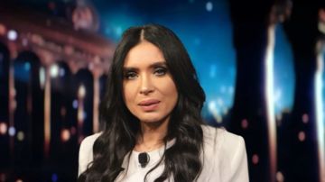 دينا تفجر مفاجأة عن علاقتها بزوج كارول سماحة .. فيديو دينا تفجر مفاجأة عن علاقتها بزوج كارول سماحة .. فيديو