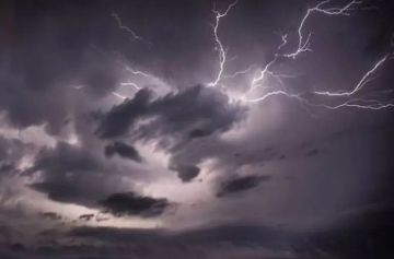 طقس الخميس تحت المجهر: 13 منطقة على خارطة التنبيهات بهطولات رعدية وجريان سيول