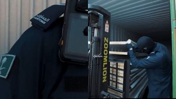 إحباط محاولة تهريب أكثر من 1.5 مليون حبة كبتاجون عبر ميناء جدة الإسلامي .. فيديو إحباط محاولة تهريب أكثر من 1.5 مليون حبة كبتاجون عبر ميناء جدة الإسلامي .. فيديو