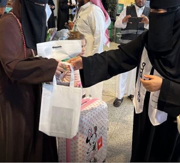 سبق ترصد مشاركة متطوعي تعليم الطائف في استقبال ضيوف الرحمن بمطار الطائف الدولي سبق ترصد مشاركة متطوعي تعليم الطائف في استقبال ضيوف الرحمن بمطار الطائف الدولي