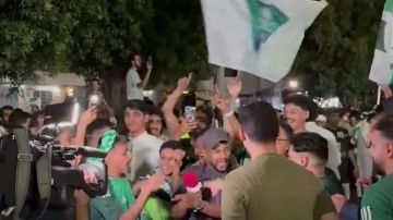 مراسل قنوات الكأس مع الجماهير: خطوة بخطوة نجيب النخبة .. فيديو