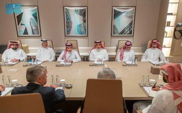 رئيس سدايا يلتقي الرئيس التنفيذي لشركة إنفيديا ويبحثان فرص الشراكة بمجال الذكاء الاصطناعي رئيس سدايا يلتقي الرئيس التنفيذي لشركة إنفيديا ويبحثان فرص الشراكة بمجال الذكاء الاصطناعي