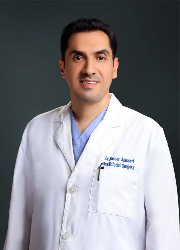 د. ناصر العسيري يعزز الكفاءات الجراحية في مستشفى محمد الفقيه بانضمامه إلى سماي