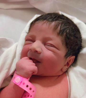 مدينة.. أول حالة ولادة لحاجة أفغانية بـمستشفى الولادة بمدينة الملك سلمان الطبية