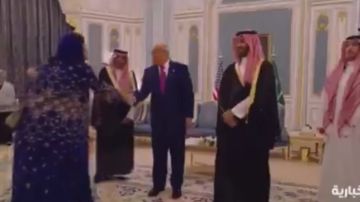 الأميرة ريما بنت بندر تتقدم مستقبلي الرئيس ترامب في زيارة رسمية للمملكة .. فيديو