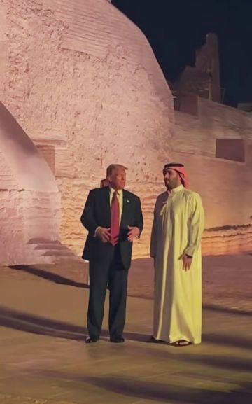 في الدرعية.. ولي العهد يصطحب الرئيس ترامب في جولة بحي طريف التاريخي