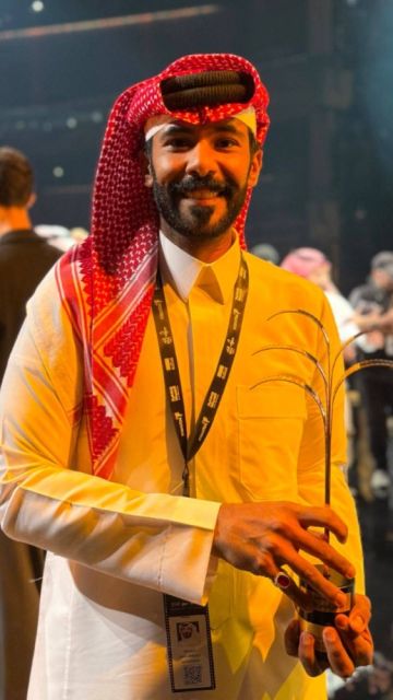 فهيد آل دمنان.. نجومية تحصد النخلة الذهبية فهيد آل دمنان.. نجومية تحصد النخلة الذهبية