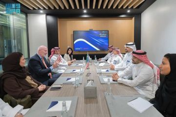 شراكة سعودية أمريكية.. الحكومة الرقمية وأوراكل توقعان مذكرة تفاهم لتعزيز التحول الرقمي شراكة سعودية أمريكية.. الحكومة الرقمية وأوراكل توقعان مذكرة تفاهم لتعزيز التحول الرقمي