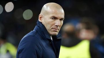 زيدان يدعم باريس سان جيرمان قبل النهائي زيدان يدعم باريس سان جيرمان قبل النهائي