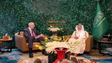 وزير الطاقة يجتمع بالرئيس المعين لمؤتمر الأطراف لاتفاقية الأمم المتحدة للتغير المناخي