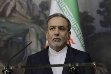 عراقجي يزور السعودية وقطر.. ويعلن استعداد إيران لجولة مفاوضات رابعة مع أمريكا