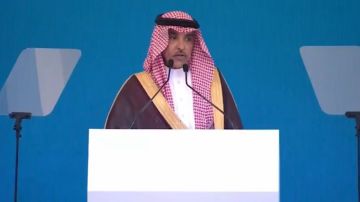 وزير الإعلام: لن نسمح بأي مخالفات تؤثر على أمن الحجاج وخدمتهم .. فيديو وزير الإعلام: لن نسمح بأي مخالفات تؤثر على أمن الحجاج وخدمتهم .. فيديو