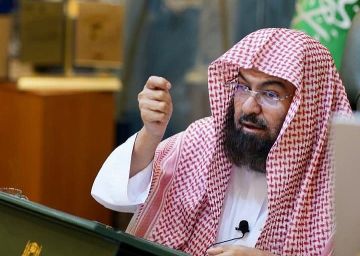 السديس يثمن مخرجات المسار التحفيزي والقرآني الإثرائي لوكالة الشؤون النسائية بـرئاسة الحرمين