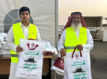 جمعية البر بالفويلق تشارك في خدمة الحجاج بالقويعية.. وأبو سالم يتألق في الميدان رغم السبعين