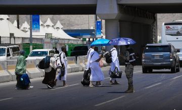 خدمات ولوجستيات ومتابعة دقيقة.. مشعر منى يشهد تصعيدا آمنا ومريحا للحجاج خدمات ولوجستيات ومتابعة دقيقة.. مشعر منى يشهد تصعيدا آمنا ومريحا للحجاج