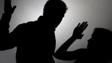عروس تتعرض لتعذيب وحشي على يد زوجها بعد أسابيع من الزفاف عروس تتعرض لتعذيب وحشي على يد زوجها بعد أسابيع من الزفاف