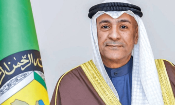 أمين مجلس التعاون يرحب بقرار منظمة العمل الدولية برفع صفة تمثيل دولة فلسطين