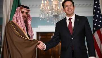 بن فرحان وروبيو يبحثان هاتفيا الأوضاع بسوريا وغزة وأوكرانيا بن فرحان وروبيو يبحثان هاتفيا الأوضاع بسوريا وغزة وأوكرانيا