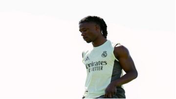 تطور إيجابي في إصابة كامافينجا قبل كأس العالم للأندية تطور إيجابي في إصابة كامافينجا قبل كأس العالم للأندية