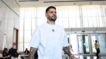 صحيفة إسبانية: ميتروفيتش يعد أبرز تهديد لريال مدريد في مواجهة الغد