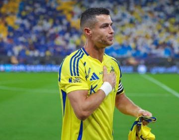 رونالدو يشترط على إدارة النصر التعاقد مع لاعبين مميزين ويقترح أسماء رونالدو يشترط على إدارة النصر التعاقد مع لاعبين مميزين ويقترح أسماء