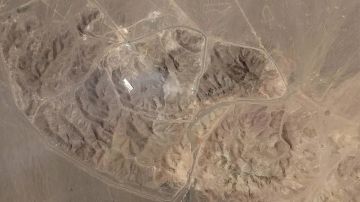 400 كيلوغرام من اليورانيوم المخصب حرة طليقة.. هل أخلت إيران منشآتها النووية قبل ضربة الشبح؟