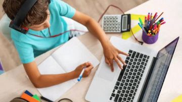 مستشارة تربوية توجه نصائح لأولياء الأمور لاستثمار الإجازة الصيفية ..فيديو مستشارة تربوية توجه نصائح لأولياء الأمور لاستثمار الإجازة الصيفية ..فيديو