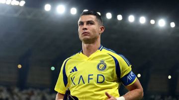 الذايدي يعلق على توقيع النصر مع رونالدو كمديراً للتعاقدات: ياخي الهلال مدلل! الذايدي يعلق على توقيع النصر مع رونالدو كمديراً للتعاقدات: ياخي الهلال مدلل!