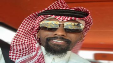 إطلالة العيد.. مدافع الهلال خليفة الدوسري يهنئ المتابعين بصورة مميزة إطلالة العيد.. مدافع الهلال خليفة الدوسري يهنئ المتابعين بصورة مميزة