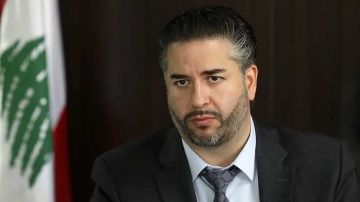 لبنان.. توقيف وزير الاقتصاد السابق بتهم تزوير وعقود مشبوهة والتصرف غير القانوني بالأموال