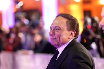  ربنا يسعد بيك مصر .. تركي آل الشيخ يكشف ما دار بينه وبين عادل إمام