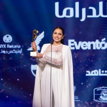 المسلسل السعودي شارع الأعشى يكتسح جوائز مهرجان الدانة للدراما 2025.. وصدارة التصويت الجماهيري المسلسل السعودي شارع الأعشى يكتسح جوائز مهرجان الدانة للدراما 2025.. وصدارة التصويت الجماهيري