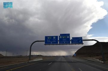 هيئة الطرق: مشاريع نوعية بتبوك تعزز التنمية وتدعم الربط اللوجستي بالمشاريع الكبرى ودول الجوار هيئة الطرق: مشاريع نوعية بتبوك تعزز التنمية وتدعم الربط اللوجستي بالمشاريع الكبرى ودول الجوار