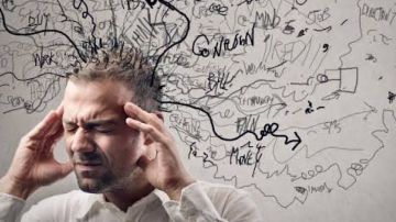 استشاري: اضطراب الوسواس القهري يجب معالجته ولا علاقة له بضعف الإيمان. فيديو