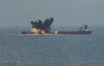 انفجار غامض يستهدف ناقلة نفط قبالة ليبيا وسط تصاعد التهديدات بالبحر المتوسط انفجار غامض يستهدف ناقلة نفط قبالة ليبيا وسط تصاعد التهديدات بالبحر المتوسط