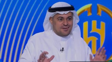 الشنيف: فهد بن نافل أفضل رئيس ناد في تاريخ الكرة السعودية.. فيديو الشنيف: فهد بن نافل أفضل رئيس ناد في تاريخ الكرة السعودية.. فيديو
