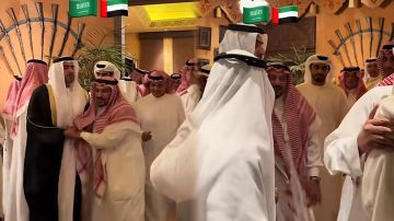 موقف أخوي بين أمير القصيم وسفير الإمارات : طالع معك لو تحلف